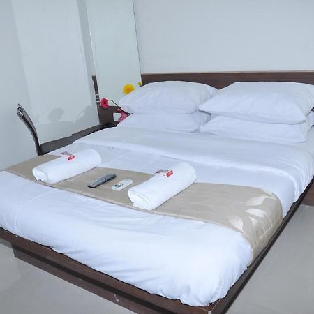 Sai Srushti Hotell Shirdi Eksteriør bilde