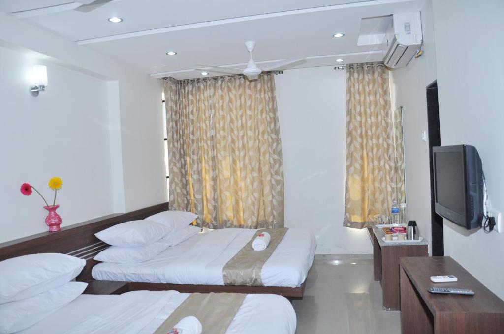Sai Srushti Hotell Shirdi Eksteriør bilde